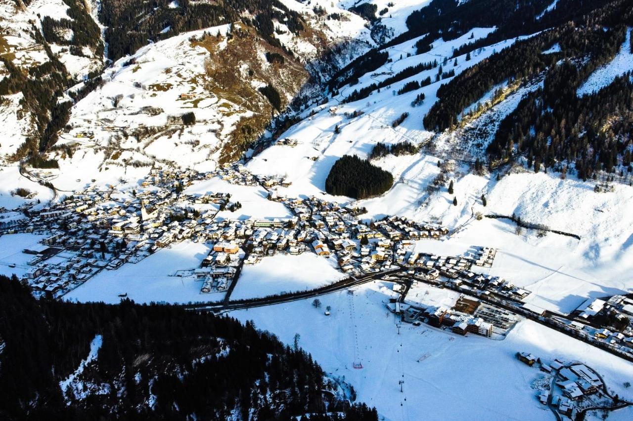 Modern Mountain Apart Directly By Skiing Area Rauris Exterior photo