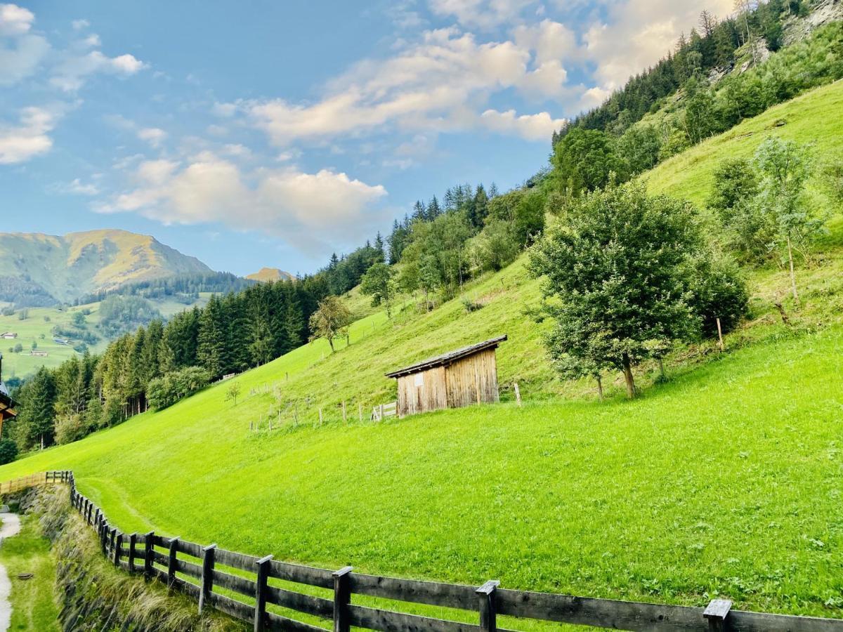 Modern Mountain Apart Directly By Skiing Area Rauris Exterior photo