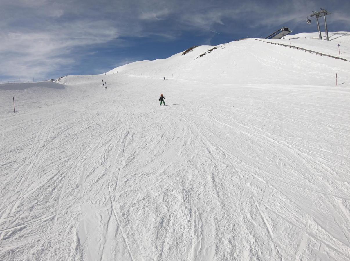 Modern Mountain Apart Directly By Skiing Area Rauris Exterior photo